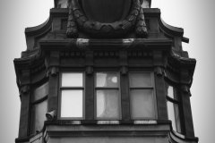 chicago river bridge house